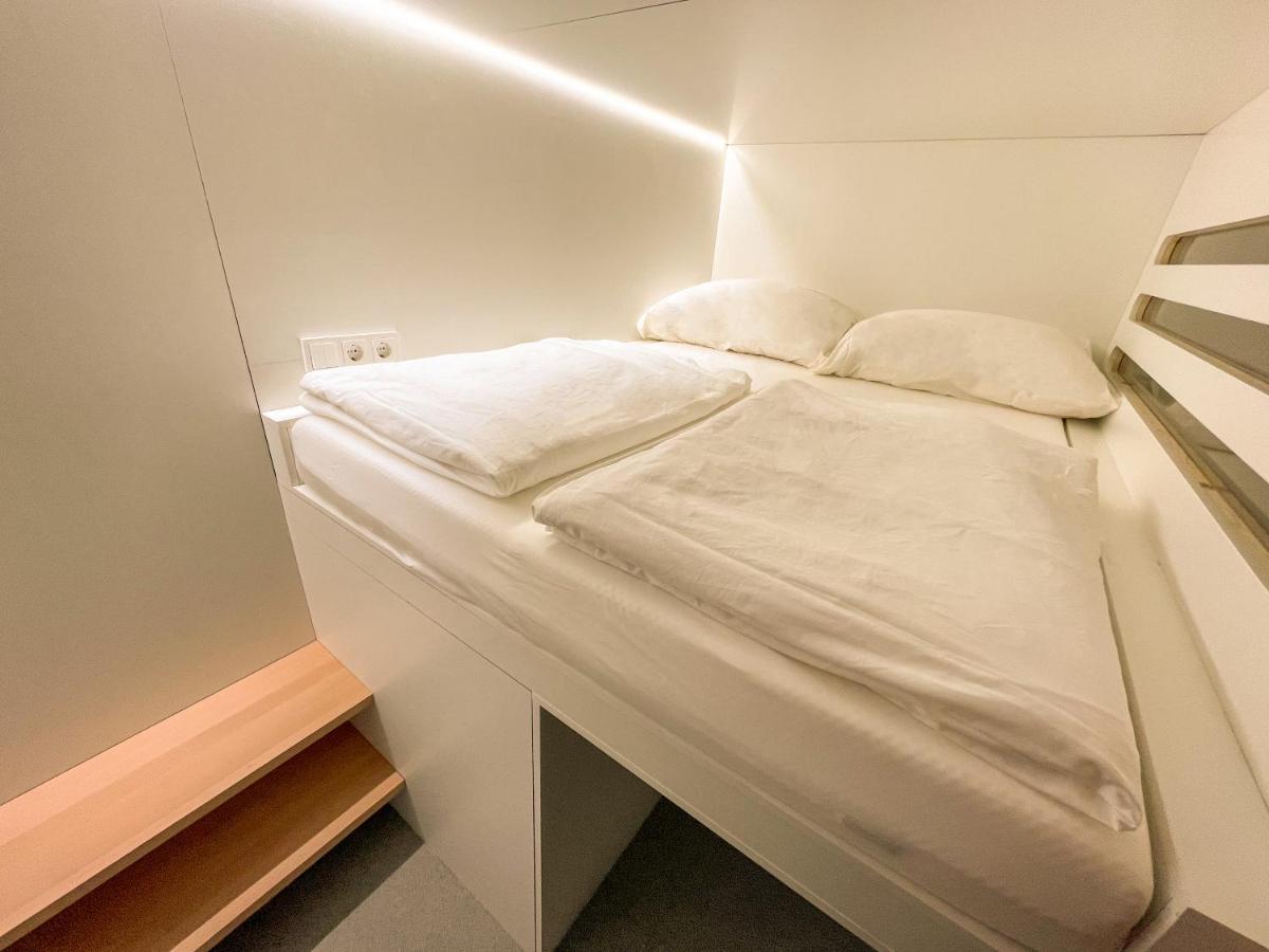 Soom Salzburg I Kapselhotel Екстер'єр фото