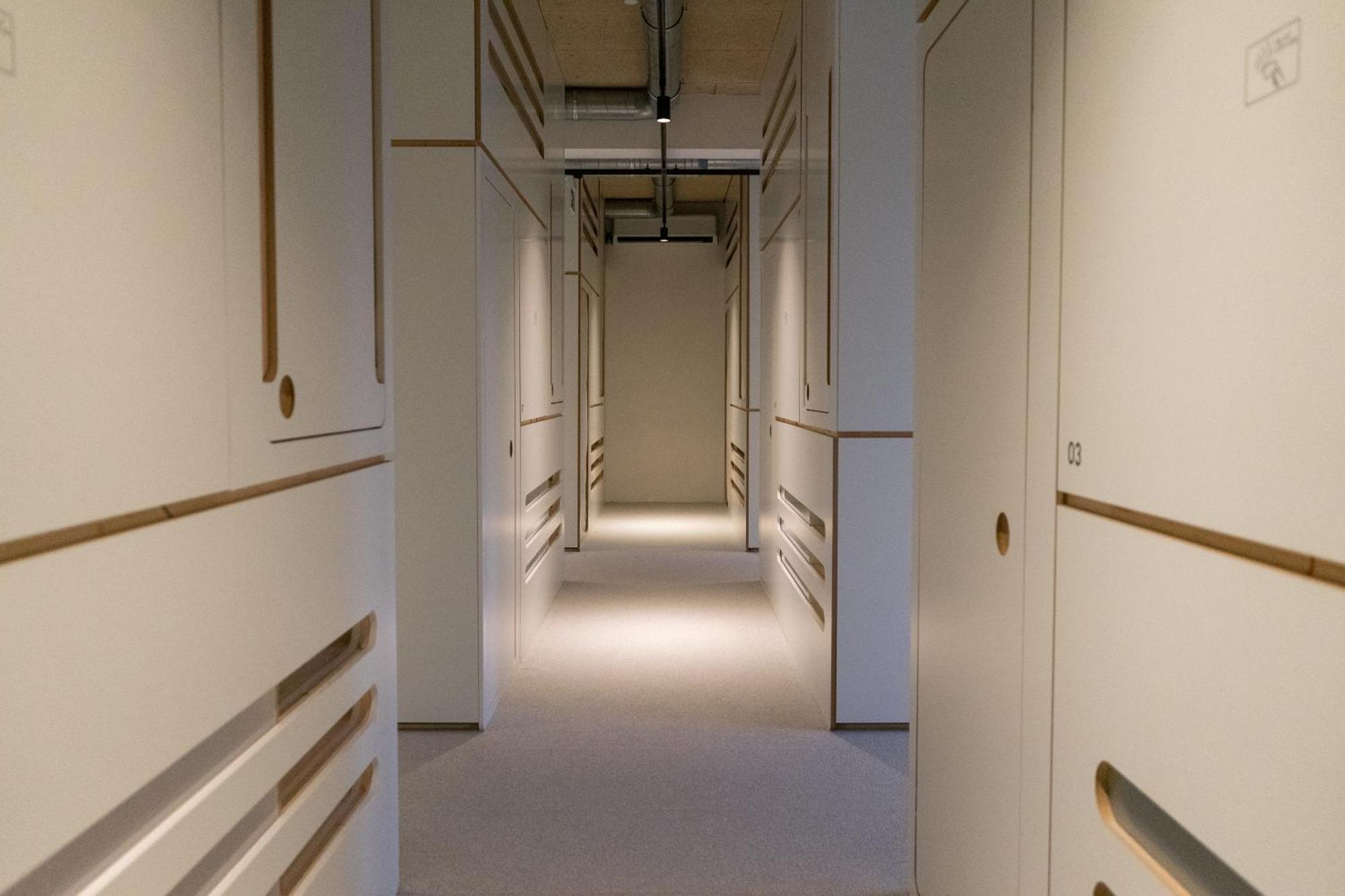 Soom Salzburg I Kapselhotel Екстер'єр фото